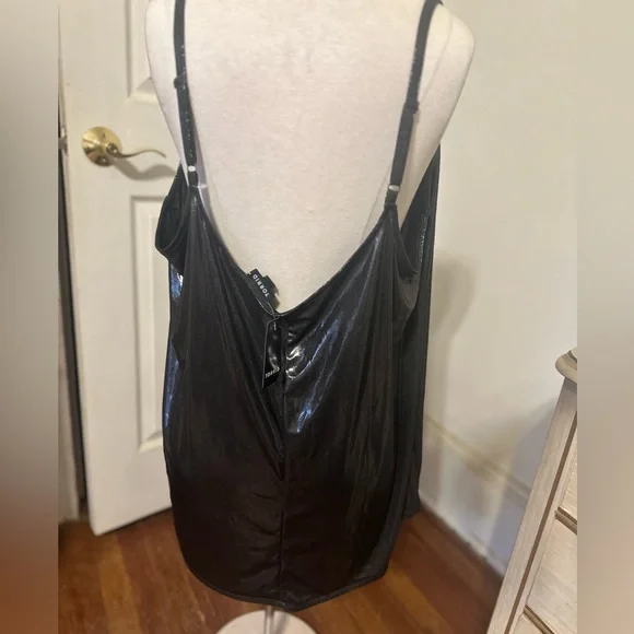 Liquid Shine Swing Cami TORRID nwt - Picture 5 of 6